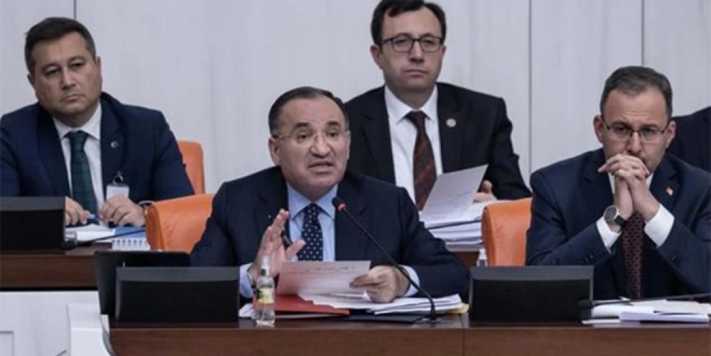 Bekir Bozdağ'ı kızdıran Sezgin Baran Korkmaz sorusu