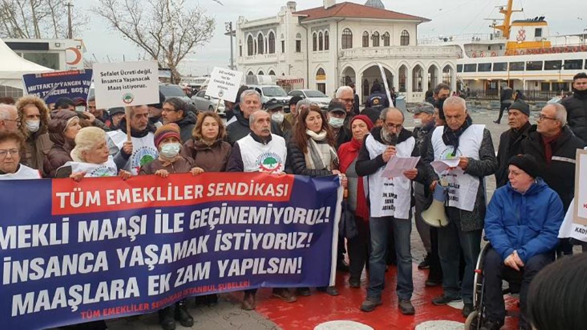 Emekliler sokağa inip eylem yaptı!