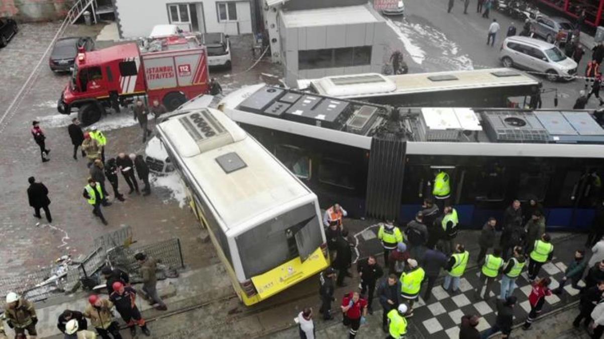 Otobüs ve tramvayın çarpıştığı kazayı aydınlatacak görüntü