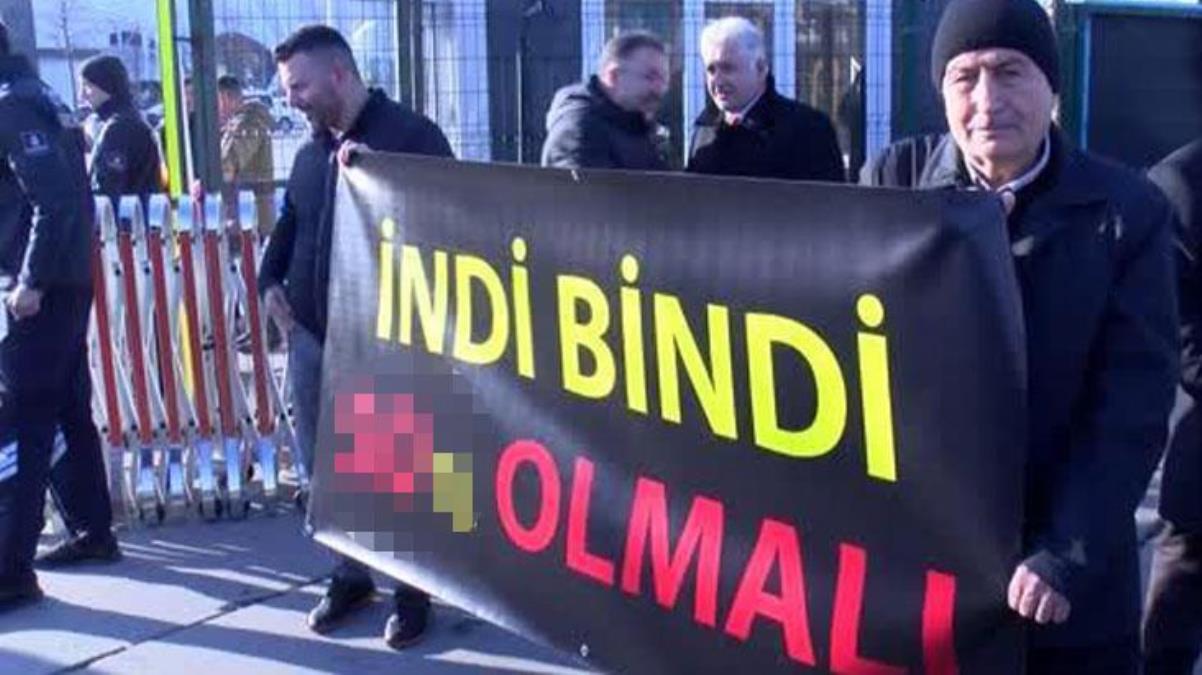 Zammı beğenmeyen taksiciler eylem yaptı