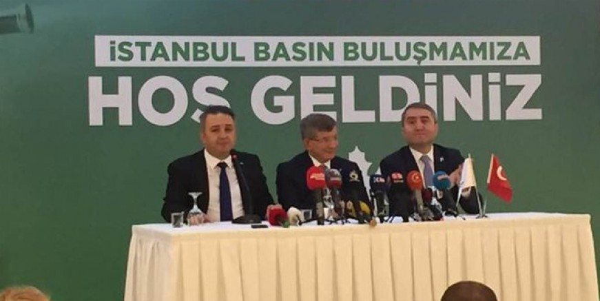 Ahmet Davutoğlu 'Altılı Masa özgürlük getirecek"