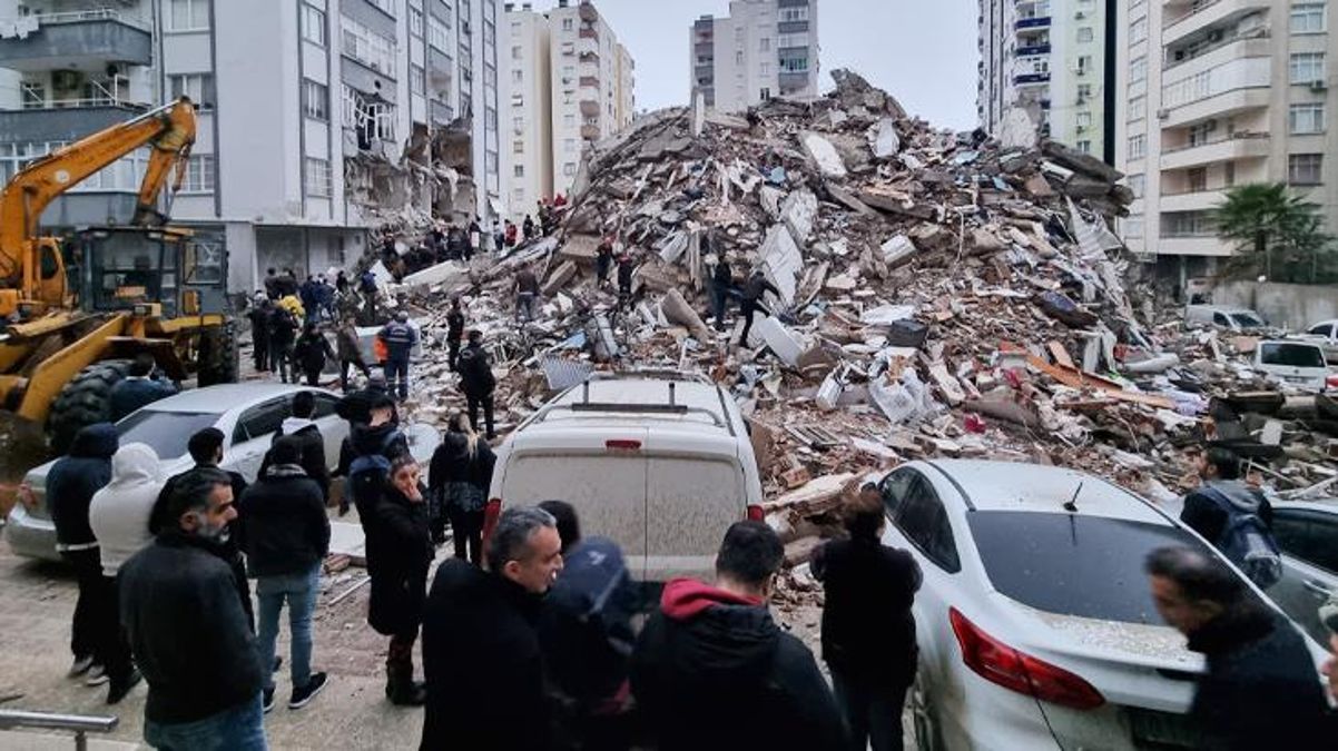 7.4'lük deprem 10 kentimizde yıkıma neden oldu!