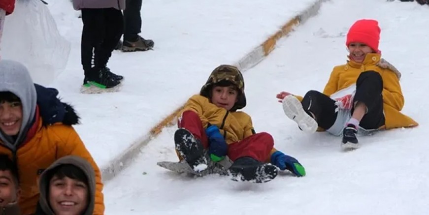 İstanbul ve Ankara dahil 34 ilde okullar tatil