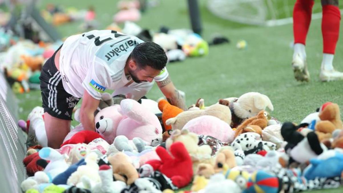Beşiktaş taraftarı dünya medyasının gündeminde
