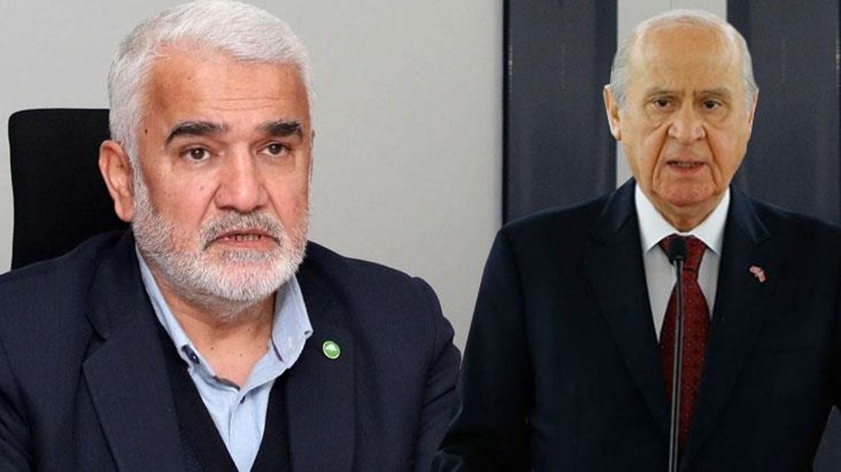 Zekeriya Yapıcıoğlu'ndan Türk bayrağı çıkışı