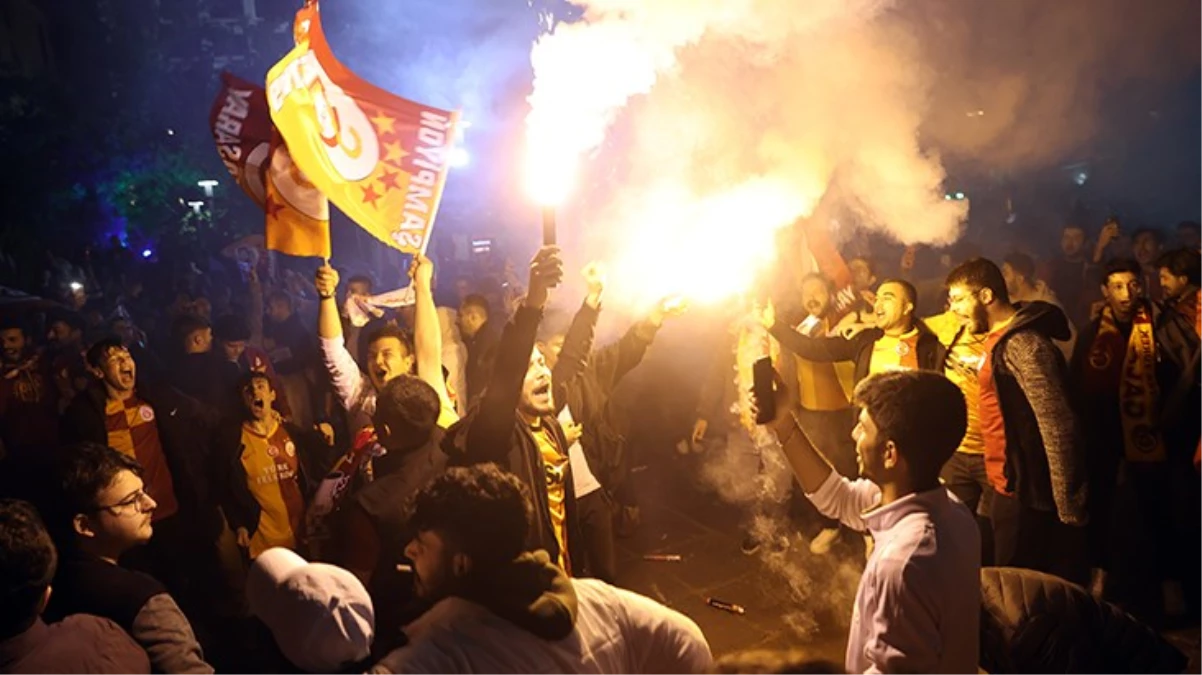 Galatasaray'a siyasilerden tebrik yağdı