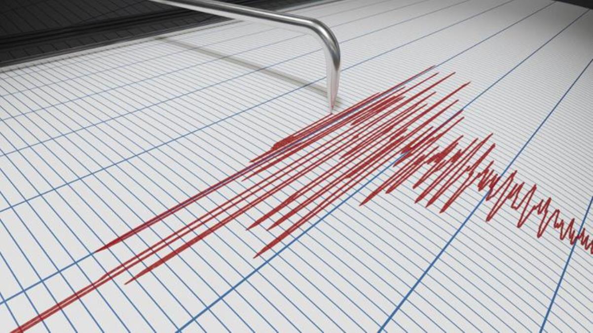 Ege Denizi'de 4.2 büyüklüğünde deprem!