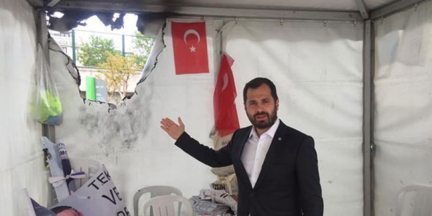 İYİ Parti seçim çadırına kundaklama girişimi