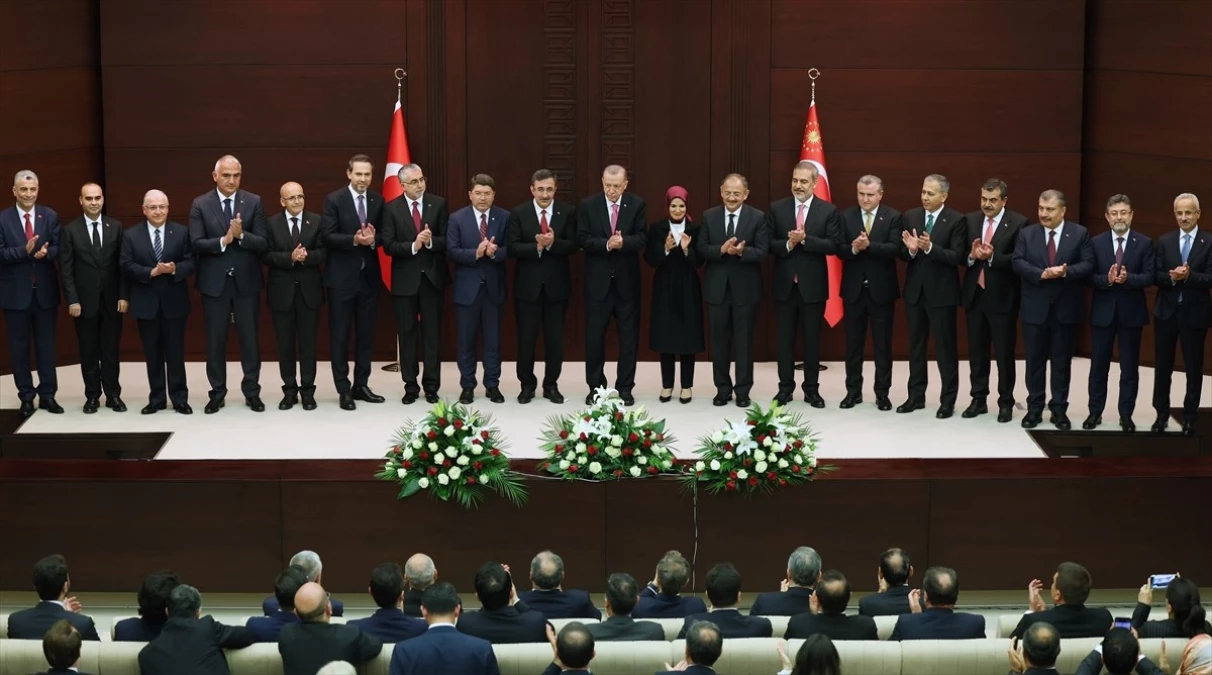 Yeni Kabine'de bakan yardımcıları belli oldu!