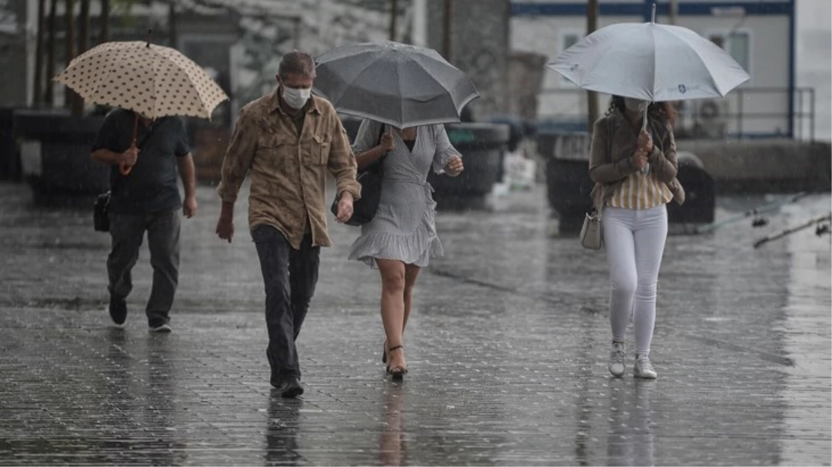 İstanbul'a gök gürültülü sağanak yağış geliyor