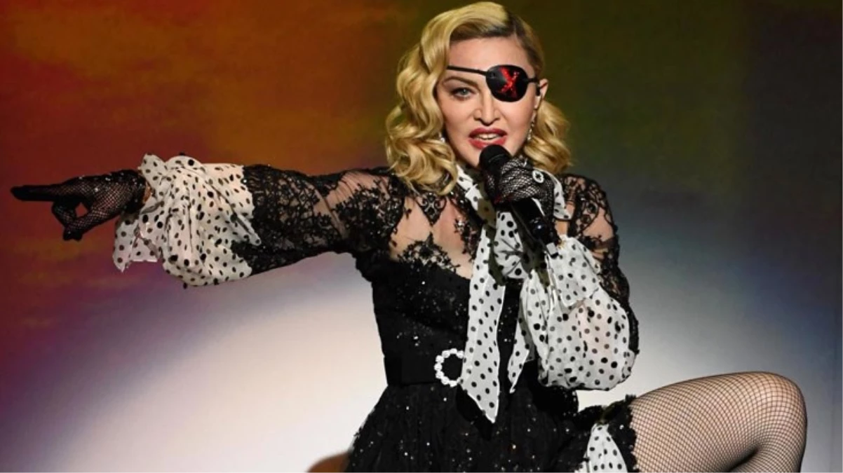 Madonna taburcu oldu gözlerden kaçtı