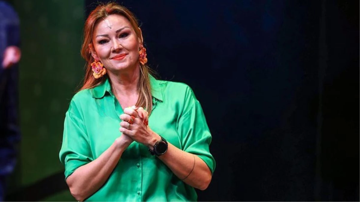 Pınar Altuğ'dan takipçisine ayar!