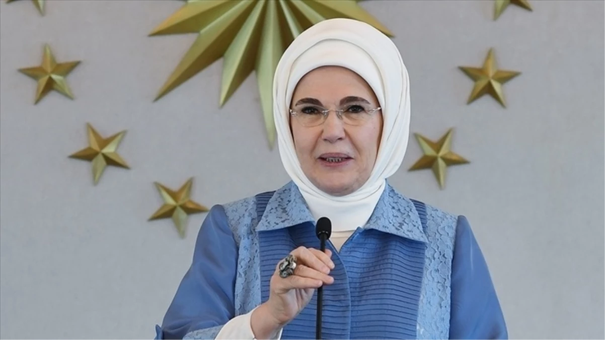 Emine Erdoğan'dan 24 Kasım Öğretmenler Günü paylaşımı
