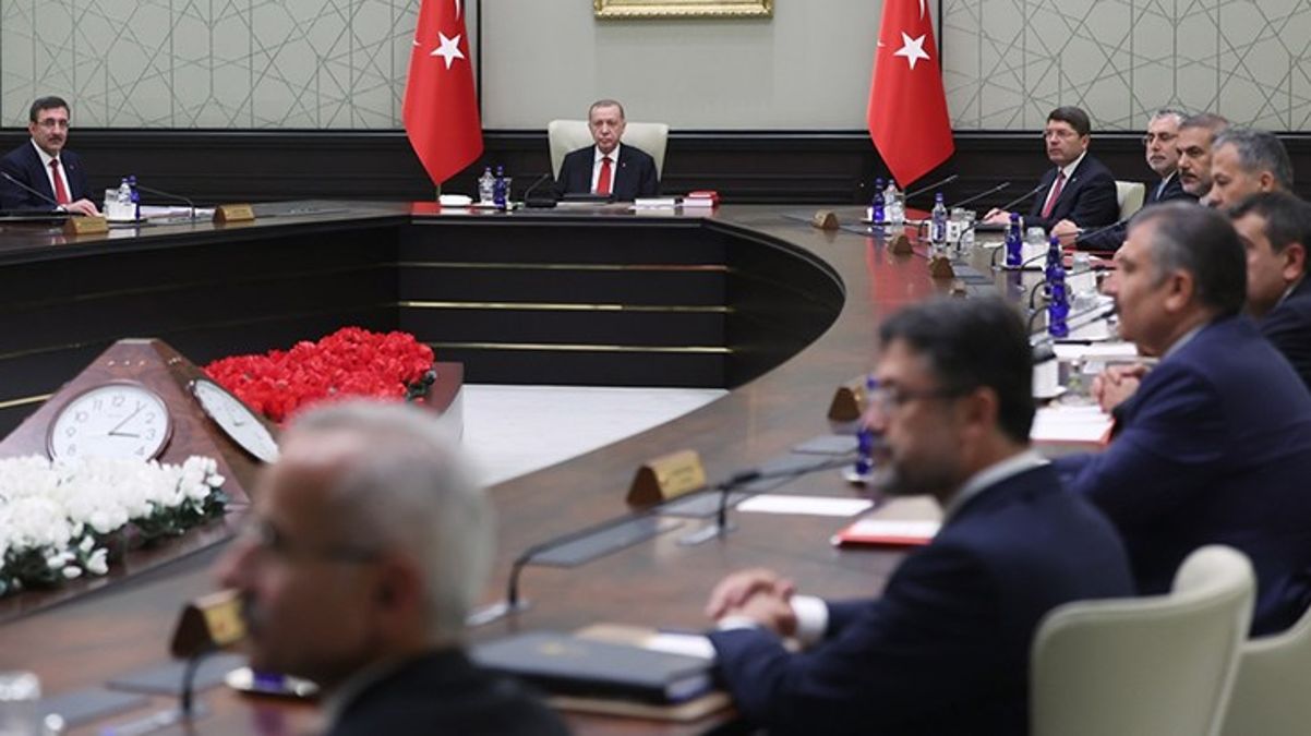 Masada gençlere vergisiz telefon satışı konusu da var