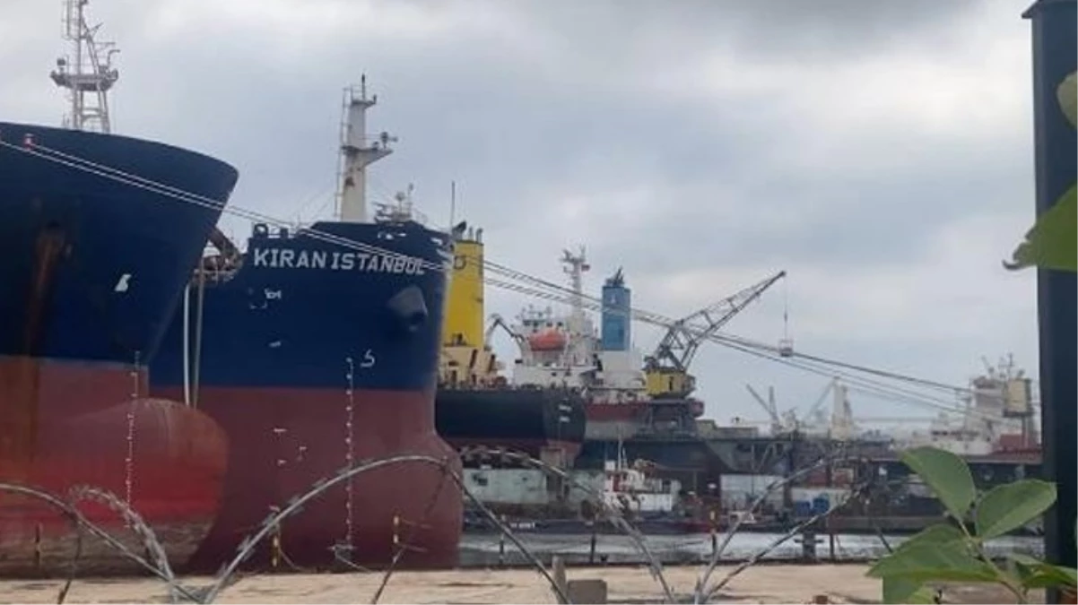 Tuzla tersaneler bölgesinde gemide patlama