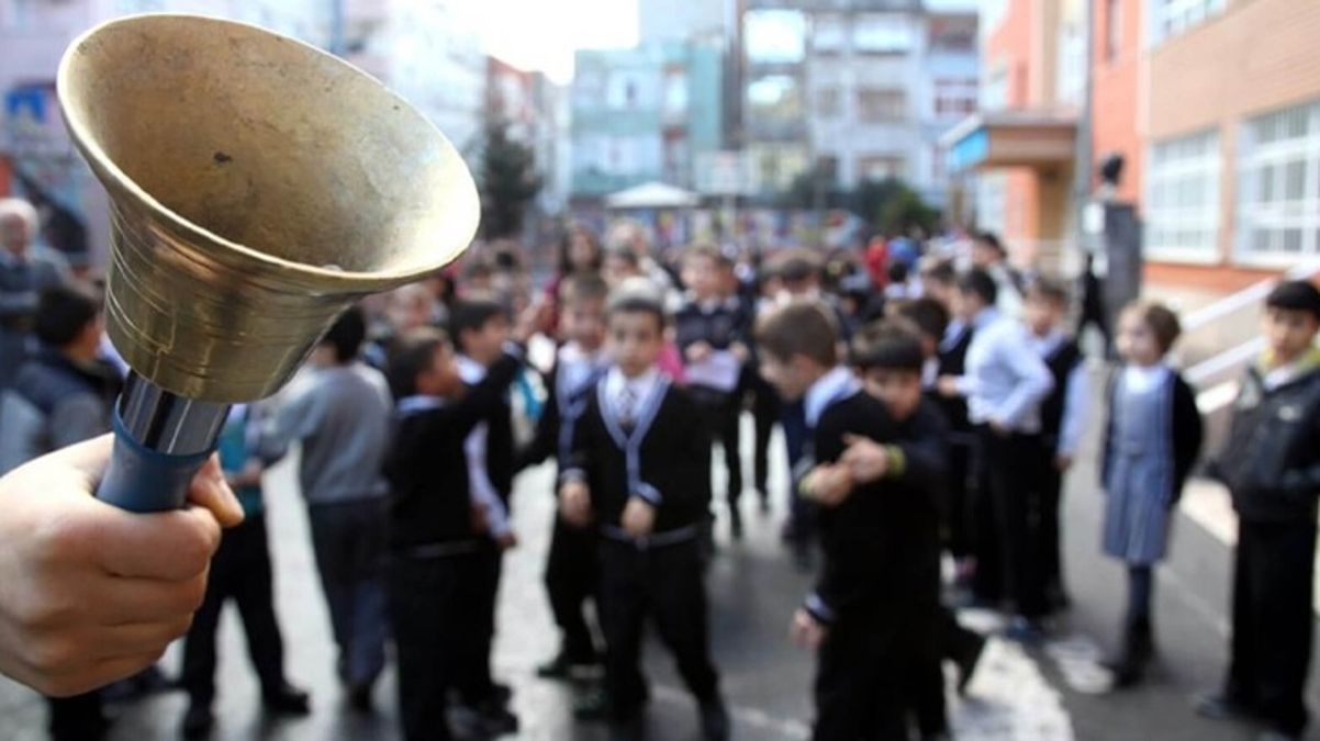 20 milyon öğrenci bugün ders başı yaptı