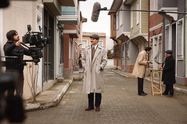 Çağatay Ulusoy, yeni filmi Biz Bir Aileyiz filminin çekimleri iptal edildi