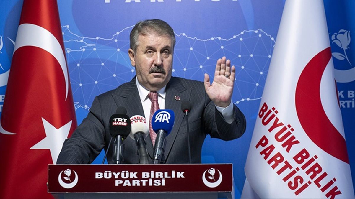 Mustafa Destici'den hükümete "emekli maaşı" tepkisi: Sizin yaptığınız hatanın bedelini ödeyemezler