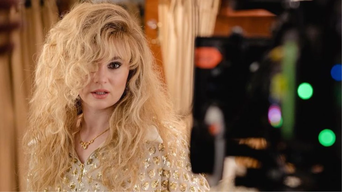 Bergen filmi sansürlenerek yayınlandı, Farah Zeynep Abdullah seyirciden özür diledi