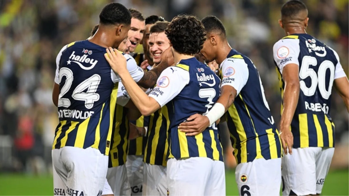 Fenerbahçe, RAMS Başakşehir'e gol oldu yağdı