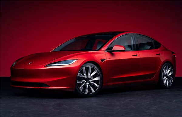 Tesla Artık 3. Parti Yazılımları Destekliyor