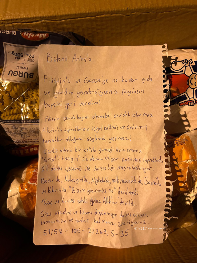 Arınç, ofisinin önüne koli bırakılmasına çok kızdı: Acıyorum onlara, üzülüyorum