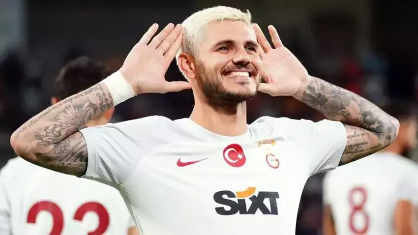 İcardi Şampiyonluk kutlamasında Ali Koç forması giydi
