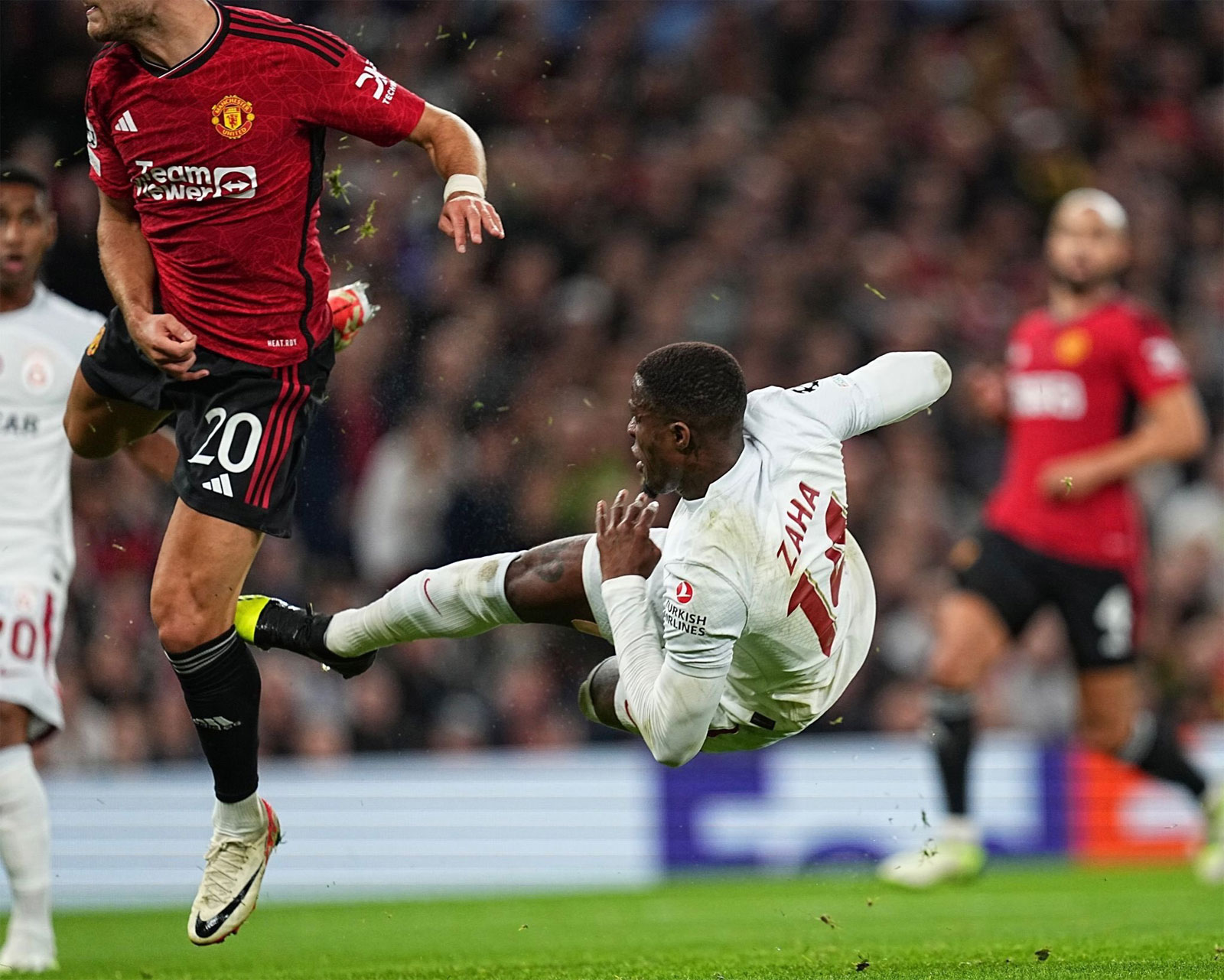 Zaha ve Tete resmen bela oldu!