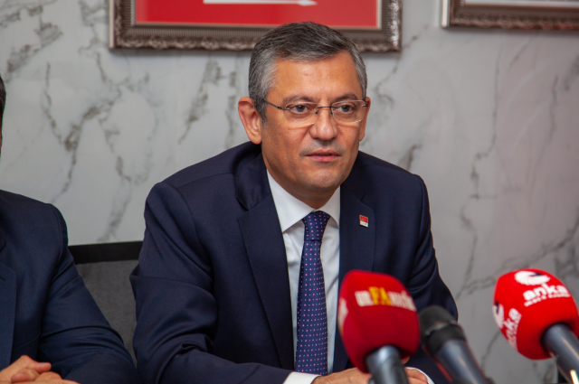 Bakan Tunç'tan, Özel'in 