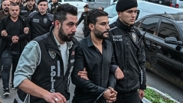 Dilan Polat cezaevindeki günlerinin nasıl geçtiğini anlattı: İbadet edip düşünüyorum
