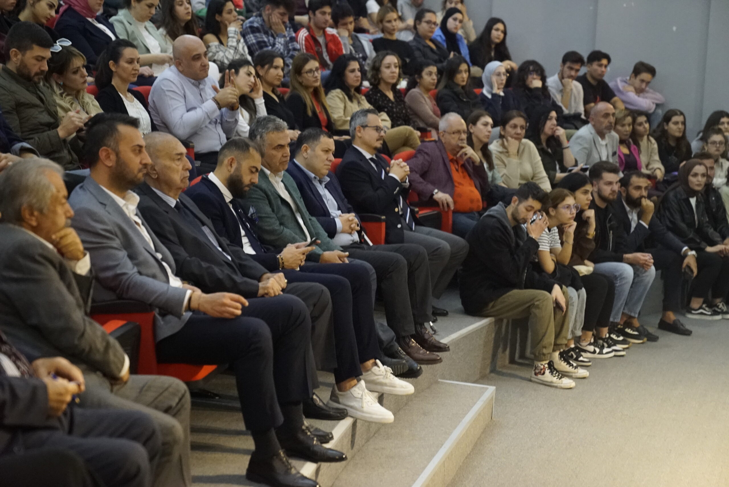 Antalya Belek Üniversitesi'nin medya paneline büyük ilgi