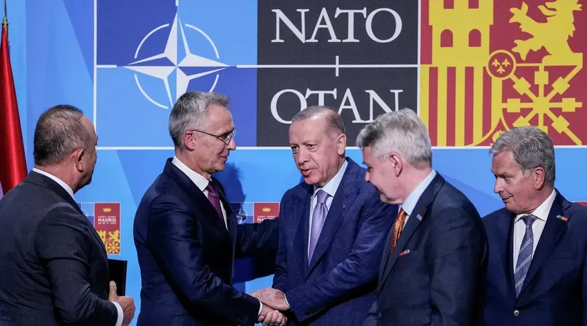 İsveç'in NATO'ya üyeliği protokolü görüşmeleri ertelendi!
