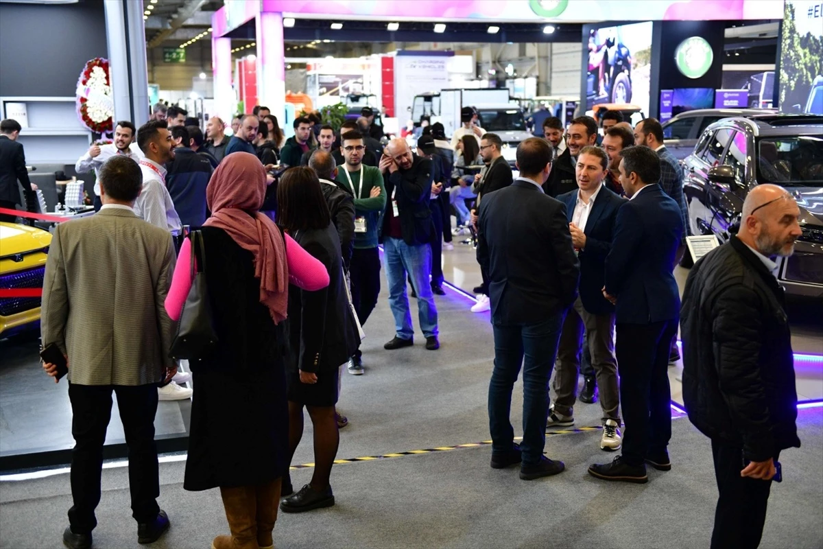 Bursa'da elektrikli araçlar fuarı ilgi görüyor