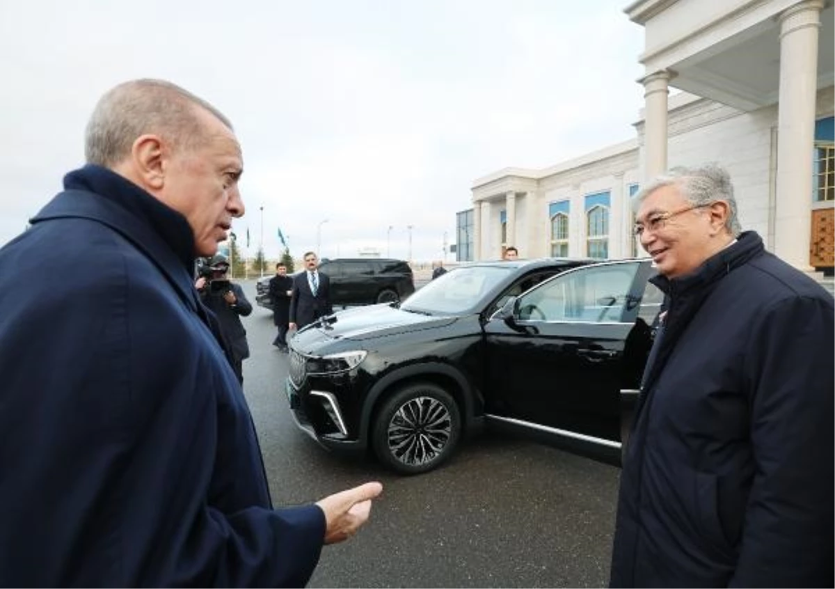 Cumhurbaşkanı Erdoğan Kazak mevkidaşına TOGG hediye etti