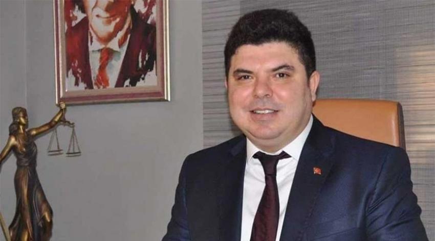 Buca Belediye Başkanı Erhan Kılıç merdiven boşluğuna düştü
