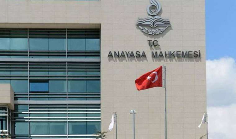 AYM'den flaş sansür yasası hamlesi