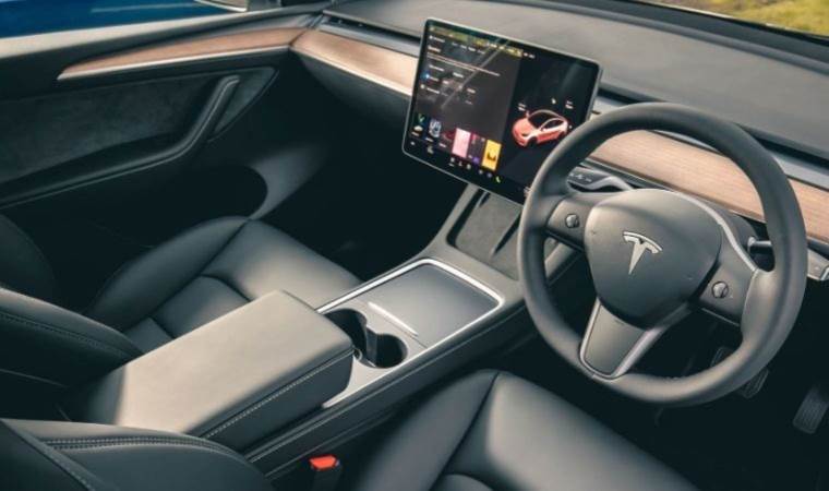Tesla'nın premium bağlantısı Türkiye'de sunuldu