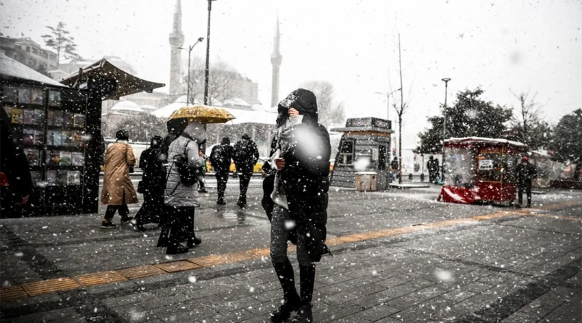 Meteoroloji paylaştı: İstanbul'a kar geliyor