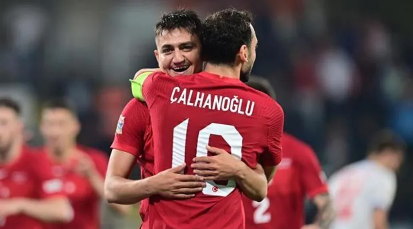 A Milli Takım'da Cengiz Ünder ve Hakan Çalhanoğlu kararı!