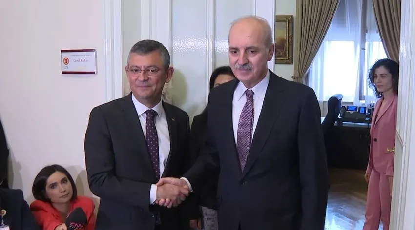 TBMM Başkanı Kurtulmuş CHP Genel Başkanı Özel'i ziyaret etti