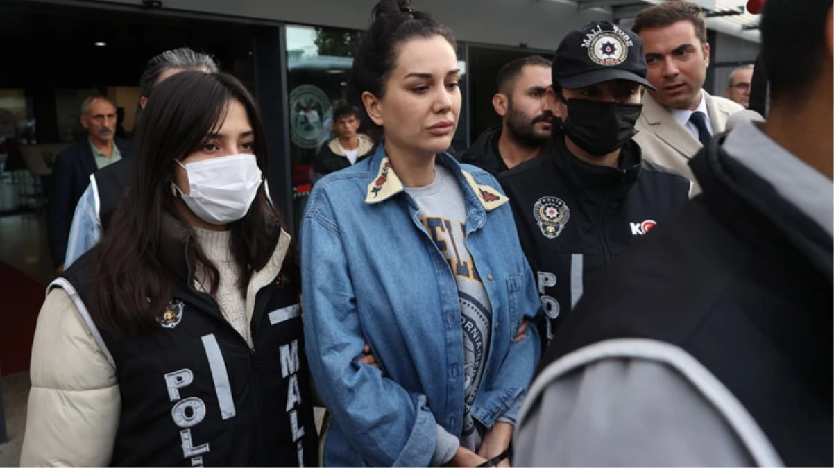 Dilan Polat duruşma salonuna girerken yere yığıldı