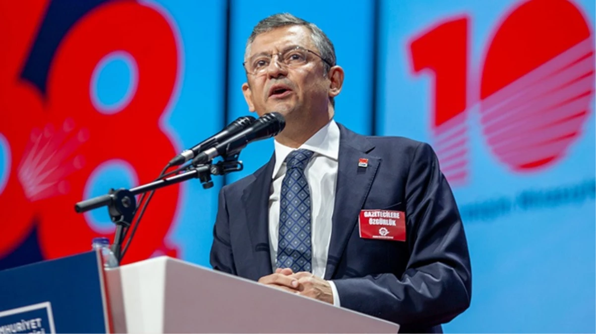 CHP'nin 8. Genel Başkanı Özgür Özel oldu