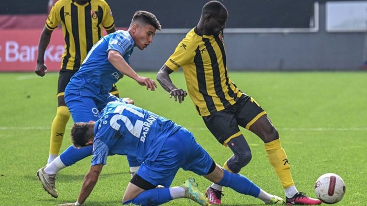 İstanbulspor 3. Lig takımı Kepez Belediyespor'a elendi