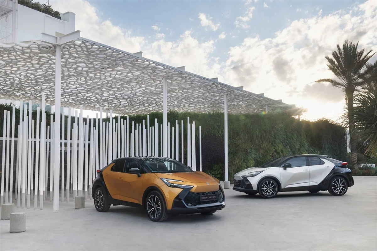 Toyota C-HR modelinin ikinci nesli Türkiye'de satışta