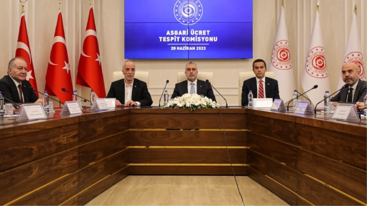 Türk-İş'ten asgari üret pazarlığına sayılı günler kala patronlara mesaj