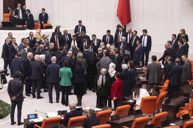 TBMM'de bayılan Saadet Partisi Milletvekili Hasan Bitmez'in durumu ciddiyetini koruyor