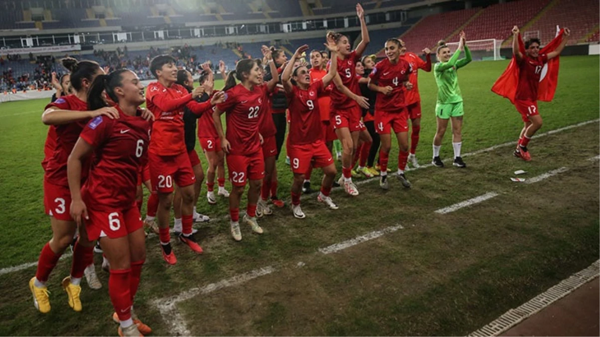 A Milli Kadın Futbol Takımı tarih yazdı!