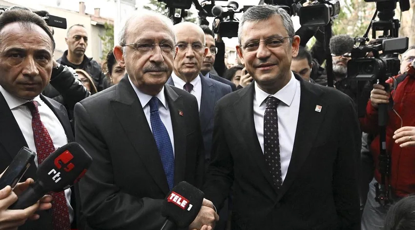 Özgür Özel Kemal Kılıçdaroğlu'nu ziyaret etti