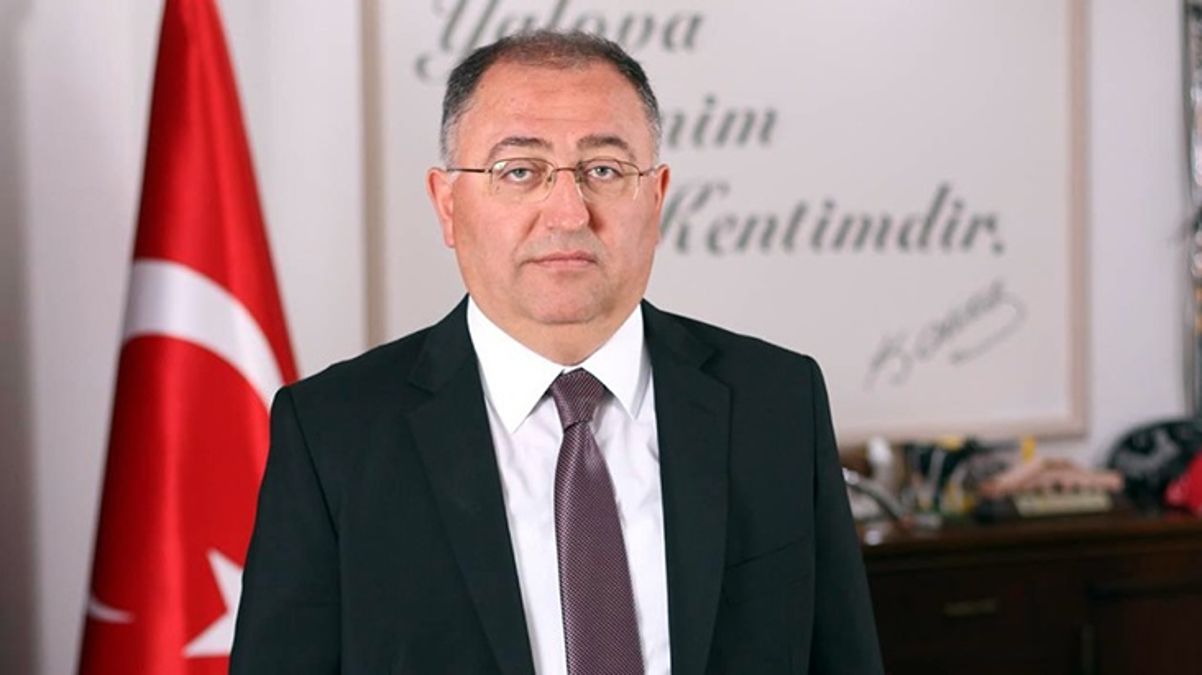 Eski başkana 2 yıl 6 ay hapis cezası