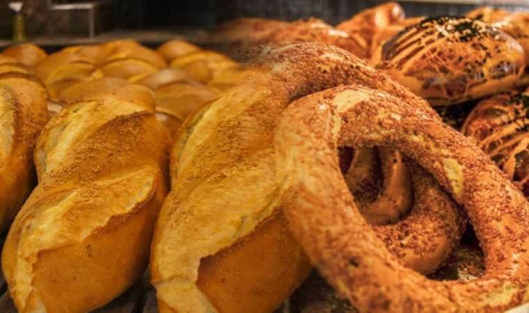 İzmir'de ekmek ve simide gayriresmi zam